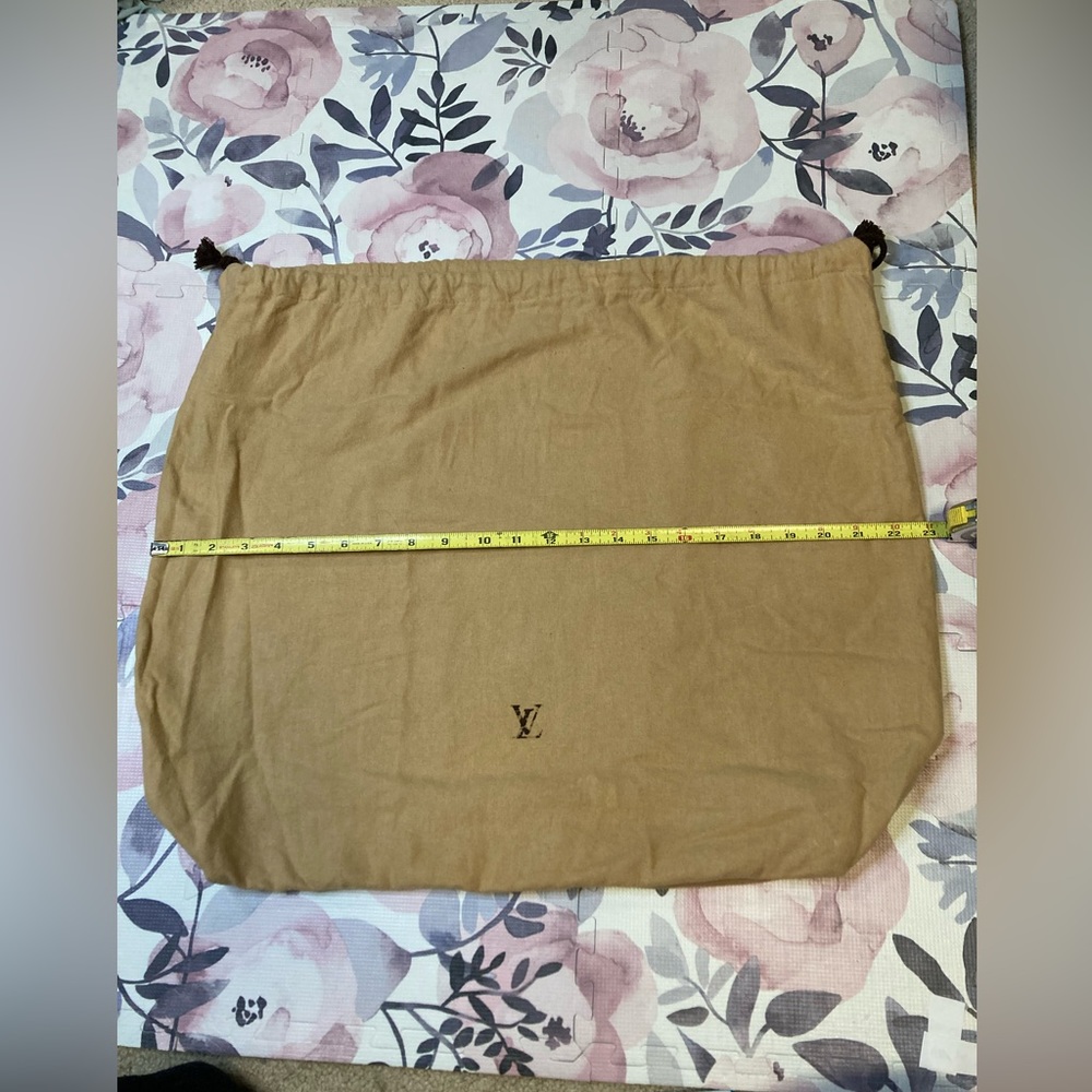 (Mgm16) Vintage Louis Vuitton dustbag with draw strings